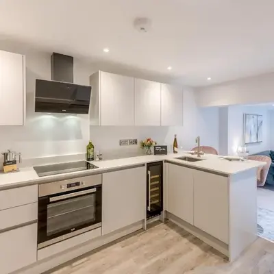 Bouvardia Modern town centre apartment - Pass the Keys