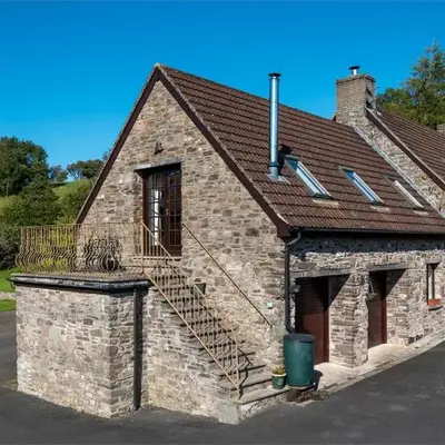2 Bed in Battle BN077