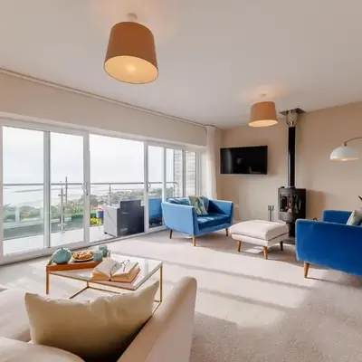 4 Bed in Aberdovey DY041