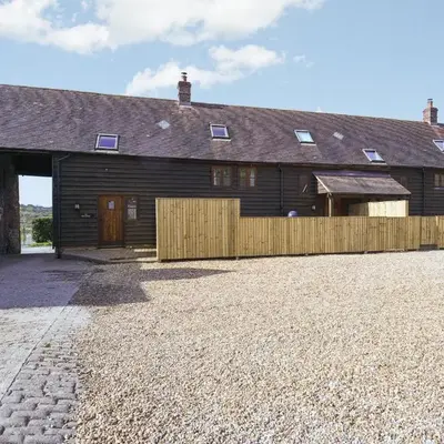 Uk46578 - Drifthouse