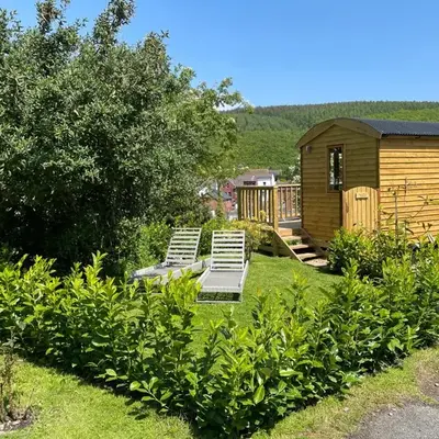 Stylish Shepherds Hut with Amazing Views