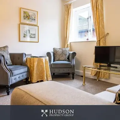 2 Bed Shrewsbury Apartment in Great Location