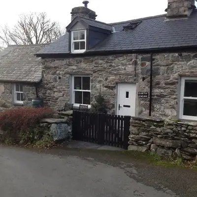 Garth Engan B&B with private lounge