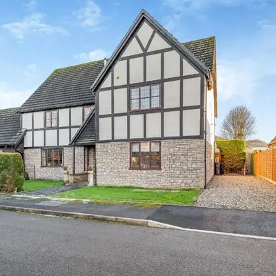 Cromwell House - Uk42450