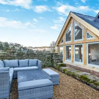The Farmhouse - Uk48653