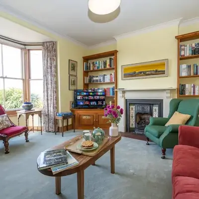 Quintessentially English 3-Bed Home in Ludlow - Pass the Keys