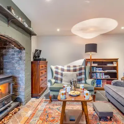 4 Bed in Llangower oc-f31072