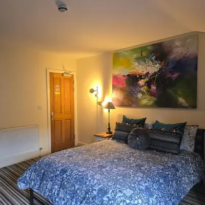 Honeymoon Suite - The Unicorn Hotel