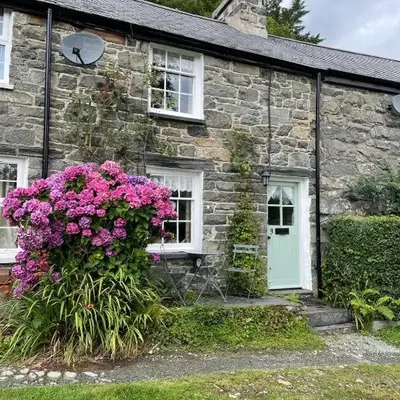 Patchwork cottage - Grade 2 listed cottage in Snowdonia