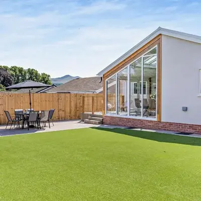 3 Bed in Brecon oc-92341