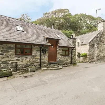 Hendoll Cottage 1
