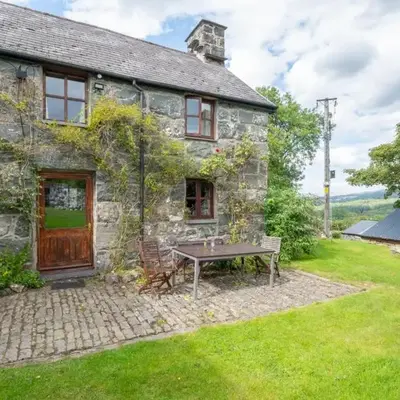 3 Bed in Dolgellau oc-wah569