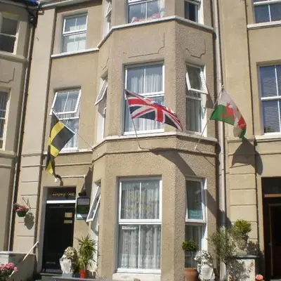 Llwynygog Guest House