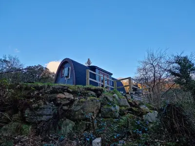 a house sitting on top of a hill at Nyth Y Goedwig in Dolgellau