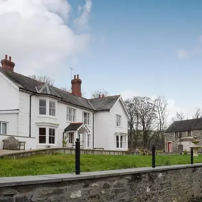 Maesbangor Farmhouse