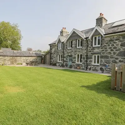 Tyn Ffynnon