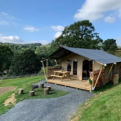 Safari Tent with Hot Tub in heart of Snowdonia