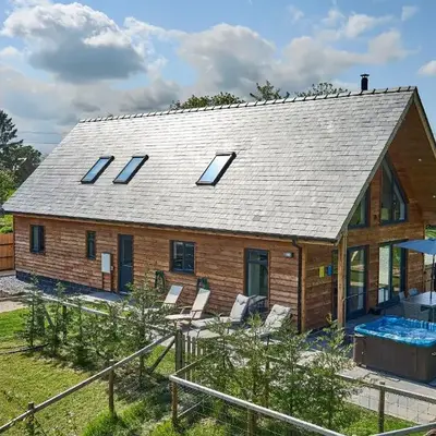 Holly Lodge