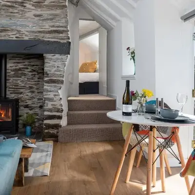 Cozy Log Burner Cottage & On-Site Dog Field