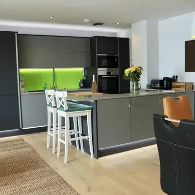 Apartment Seven