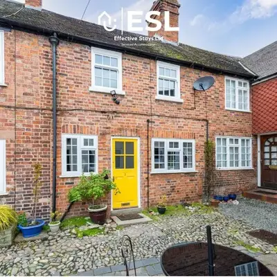 Town Centre Cosy 1 Bedroom Cottage in the Heart of Shrewsbury