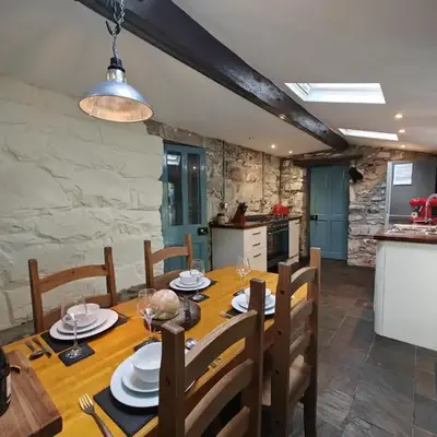 Y Cwtch - Panoramic mountain views within Snowdonia's National Park - 4x4 only